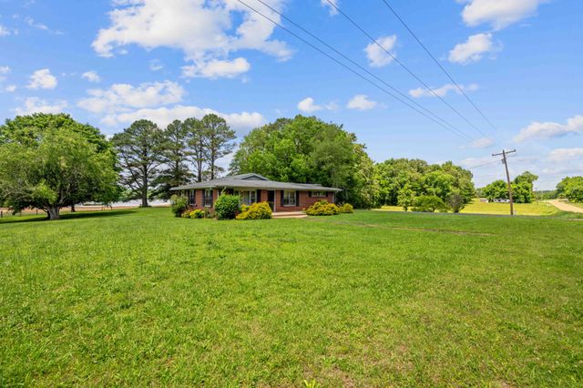 4519 Highway 100, E, Decaturville, TN 38329