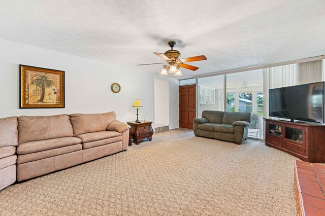 4519 Highway 100, E, Decaturville, TN 38329