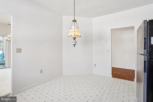 11 COVERED BRIDGE CIR, Columbus, NJ 08022