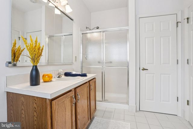 11 COVERED BRIDGE CIR, Columbus, NJ 08022