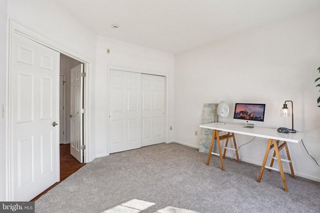 11 COVERED BRIDGE CIR, Columbus, NJ 08022