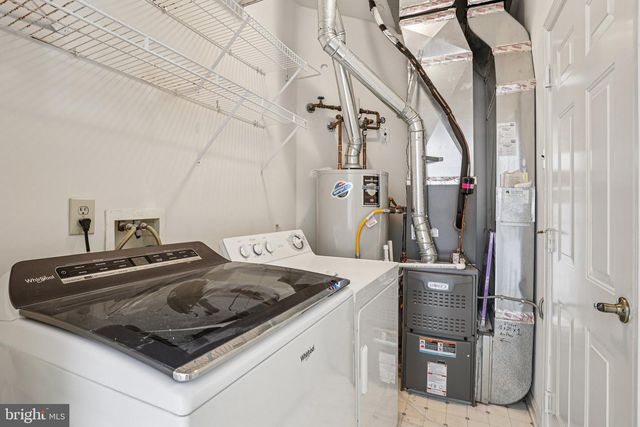 11 COVERED BRIDGE CIR, Columbus, NJ 08022