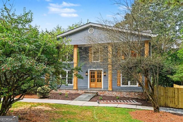 1498 Meadowcreek Court, Dunwoody, GA 30338