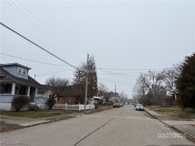 2016 16th Street, Parkersburg, WV 26101