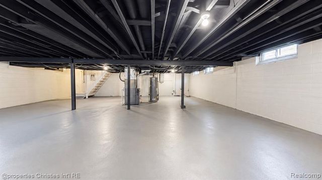 15321 Joan Street, Oak Park, MI 48237