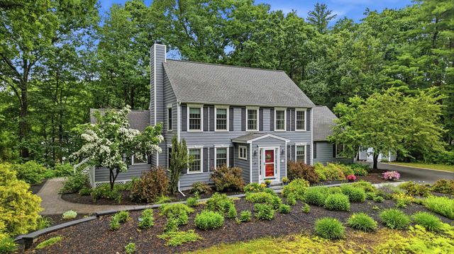 11 Montgomery Farm Road, Derry, NH 03038