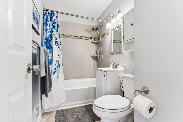 549 Doris Avenue, Shoreview, MN 55126