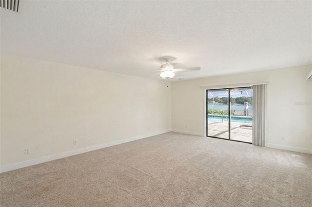 25 LAKEWOOD CAUSEWAY, Winter Haven, FL 33884