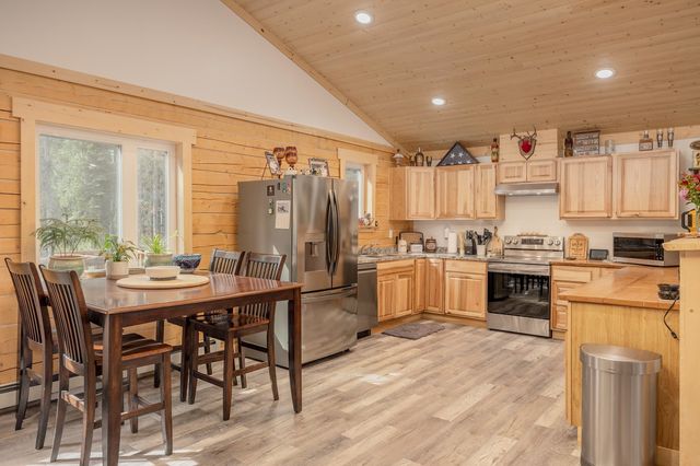 3727 HORUS CT, North Pole, AK 99705