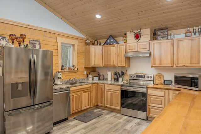 3727 HORUS CT, North Pole, AK 99705