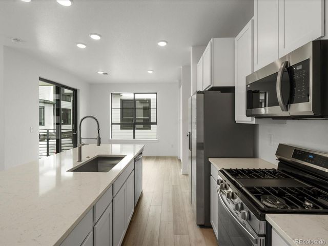 2060 S Holly Street 1, Denver, CO 80222