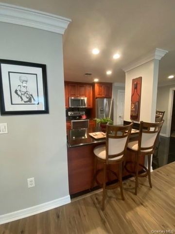 219 Adams Way 219, Sayville, NY 11782