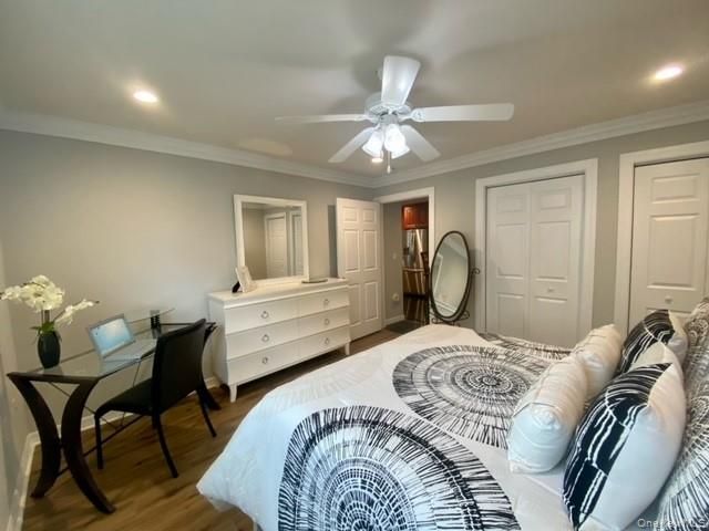 219 Adams Way 219, Sayville, NY 11782