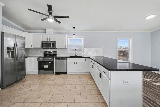 2425 S 55th Street, Kansas City, KS 66106