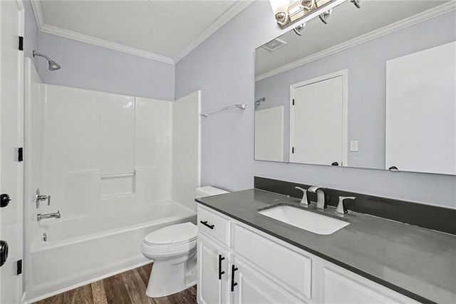 2425 S 55th Street, Kansas City, KS 66106