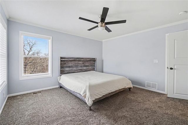 2425 S 55th Street, Kansas City, KS 66106