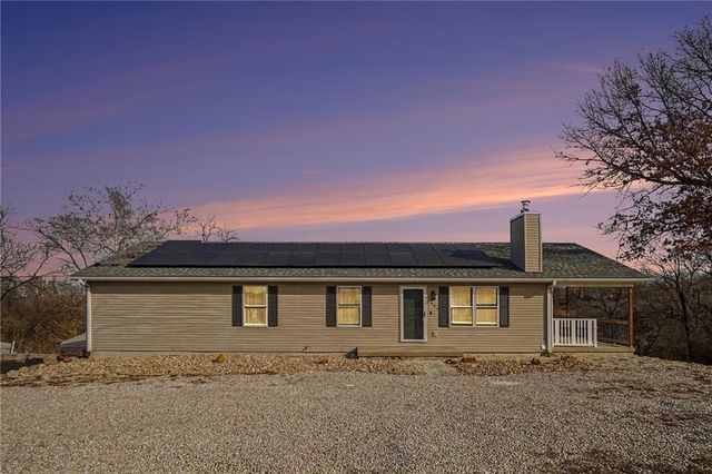 2425 S 55th Street, Kansas City, KS 66106