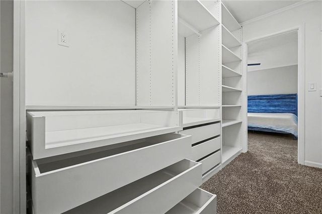 2425 S 55th Street, Kansas City, KS 66106