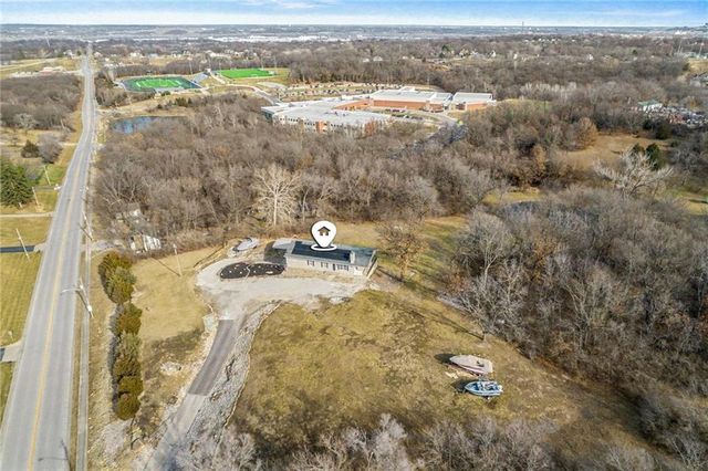 2425 S 55th Street, Kansas City, KS 66106