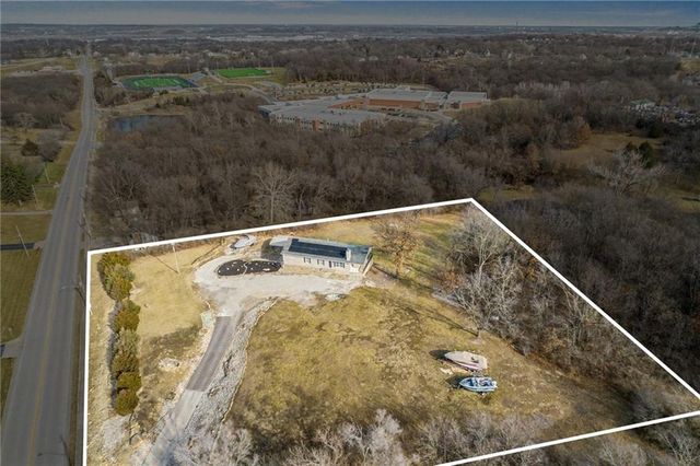 2425 S 55th Street, Kansas City, KS 66106