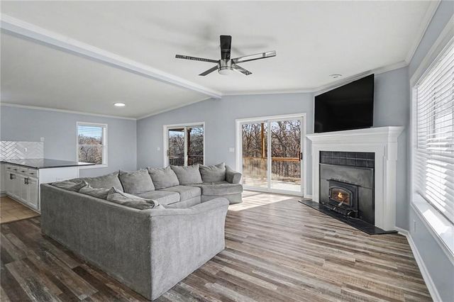 2425 S 55th Street, Kansas City, KS 66106