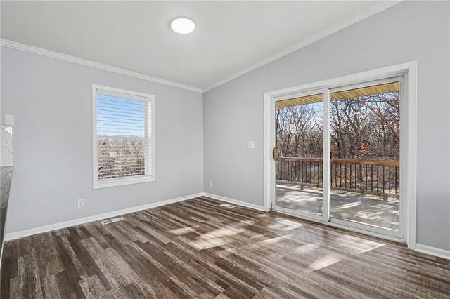 2425 S 55th Street, Kansas City, KS 66106