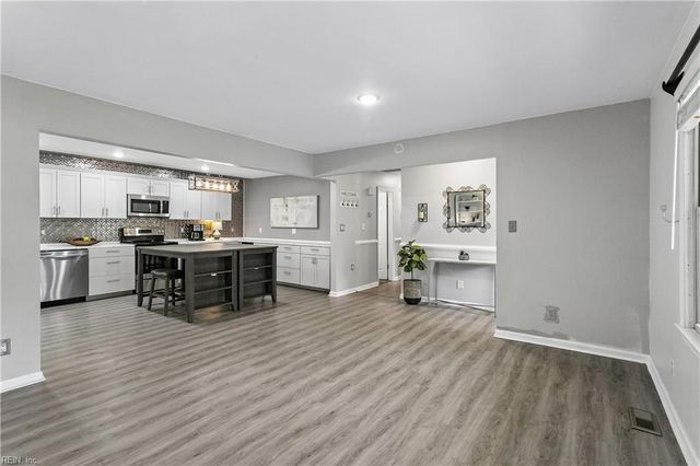 864 Costigan DR, Newport News, VA 23608