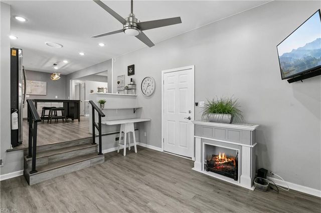 864 Costigan DR, Newport News, VA 23608