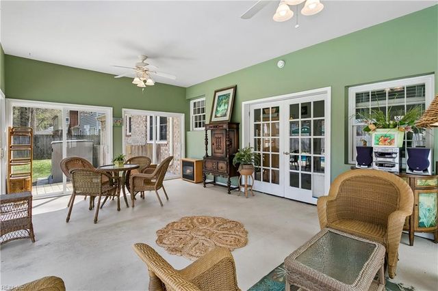 864 Costigan DR, Newport News, VA 23608