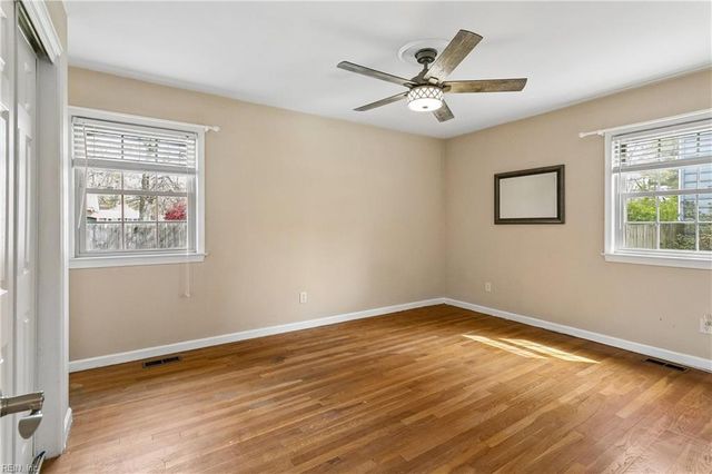 864 Costigan DR, Newport News, VA 23608