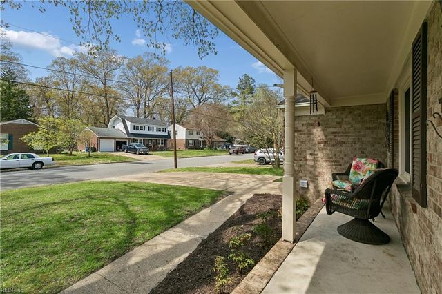 864 Costigan DR, Newport News, VA 23608