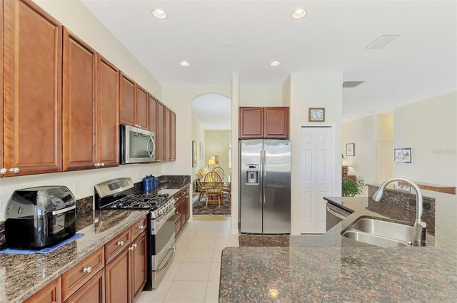 5153 HIGHBURY CIRCLE, Sarasota, FL 34238
