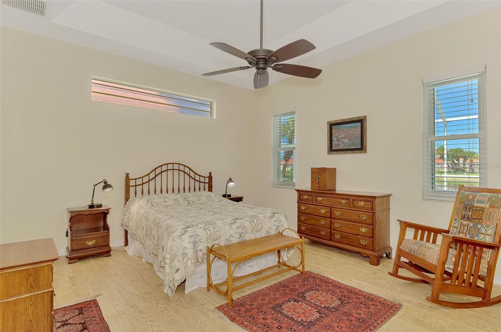 Image 43 of property listing at 5153 HIGHBURY CIRCLE, Sarasota, FL 34238