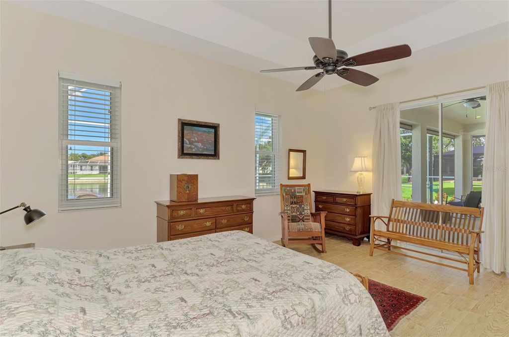 Image 44 of property listing at 5153 HIGHBURY CIRCLE, Sarasota, FL 34238