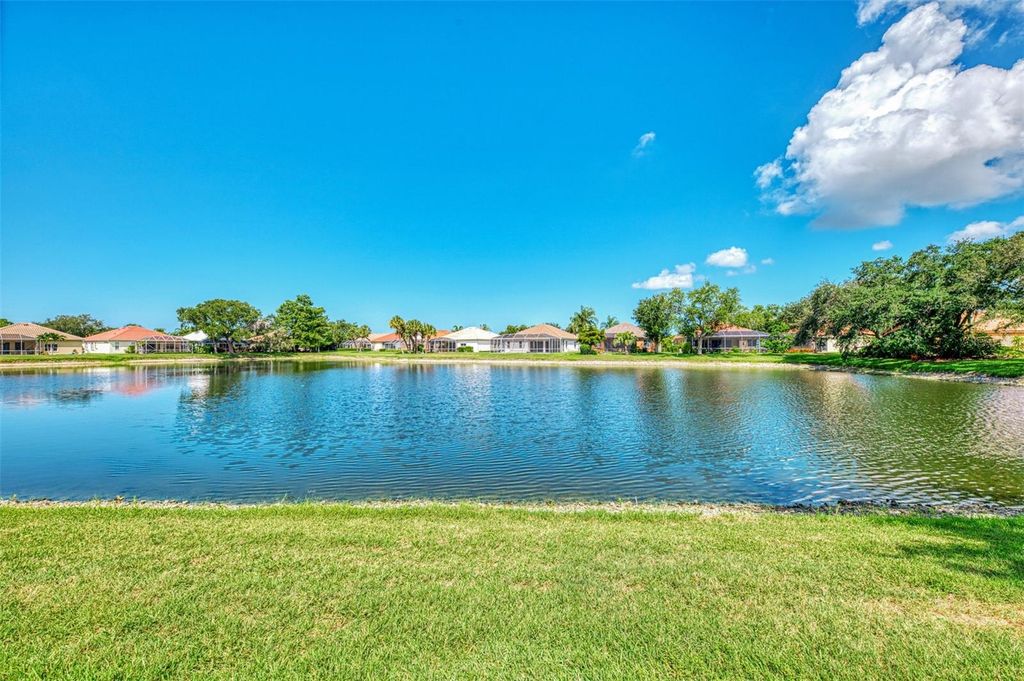 Image 66 of property listing at 5153 HIGHBURY CIRCLE, Sarasota, FL 34238