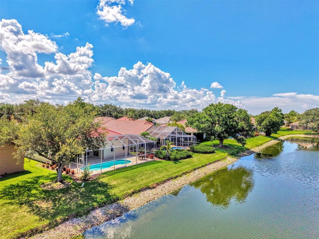 Image 73 of property listing at 5153 HIGHBURY CIRCLE, Sarasota, FL 34238