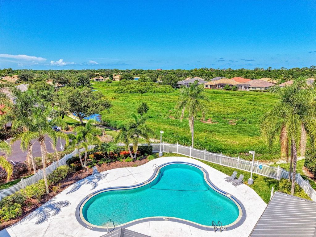 Image 79 of property listing at 5153 HIGHBURY CIRCLE, Sarasota, FL 34238
