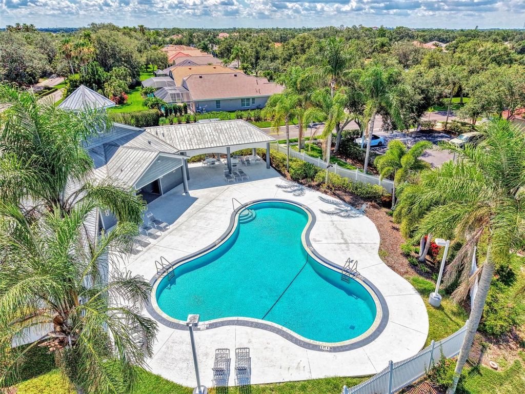 Image 81 of property listing at 5153 HIGHBURY CIRCLE, Sarasota, FL 34238