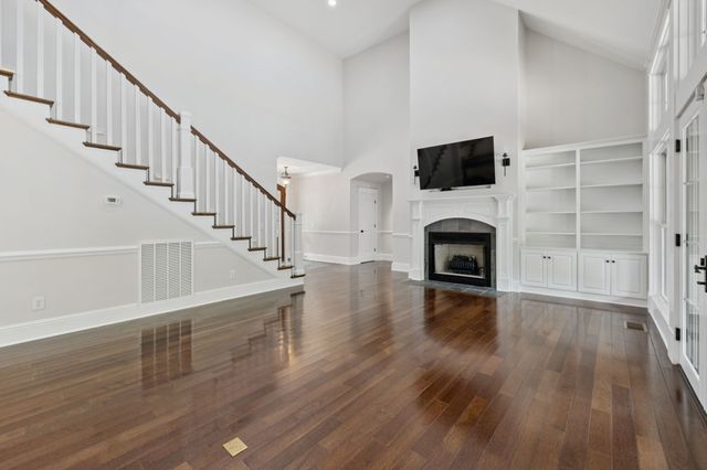 150 Valley Vista Dr, Carthage, TN 37030