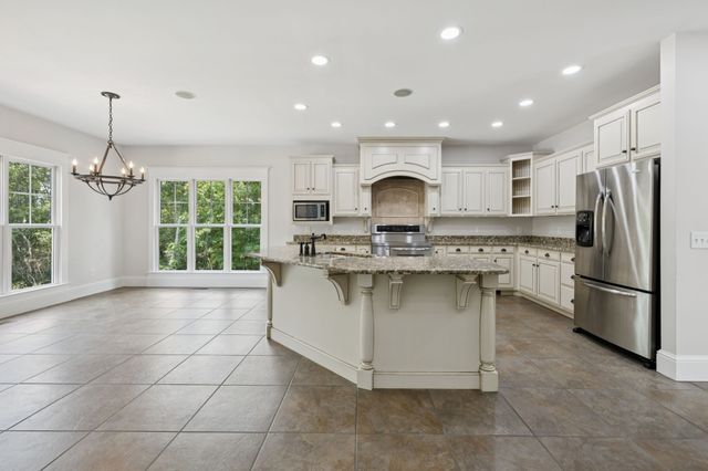 150 Valley Vista Dr, Carthage, TN 37030