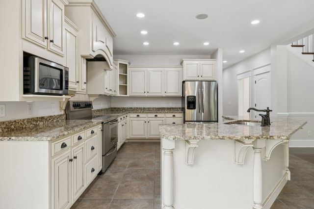 150 Valley Vista Dr, Carthage, TN 37030