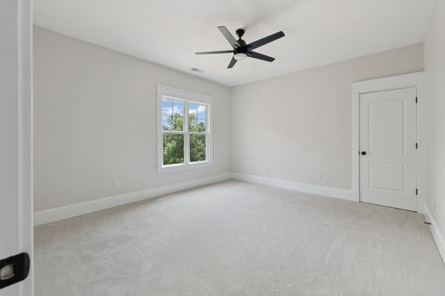 150 Valley Vista Dr, Carthage, TN 37030