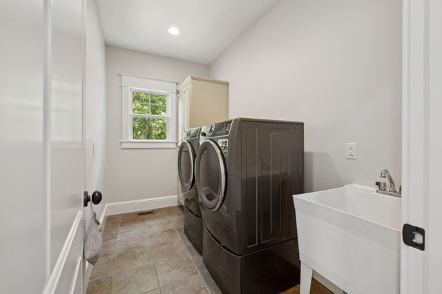 150 Valley Vista Dr, Carthage, TN 37030