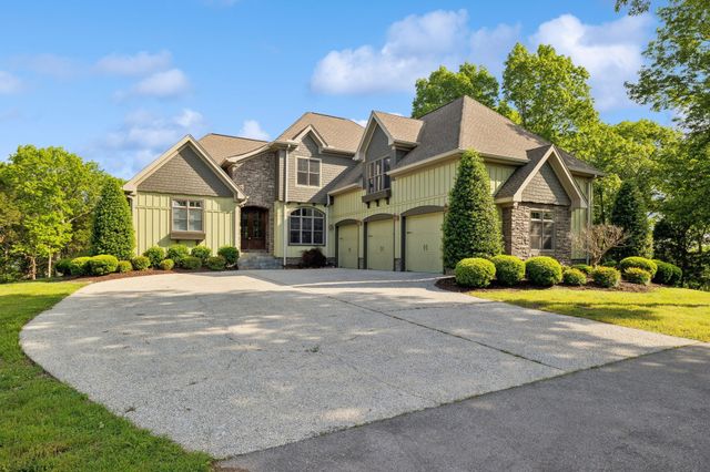 150 Valley Vista Dr, Carthage, TN 37030