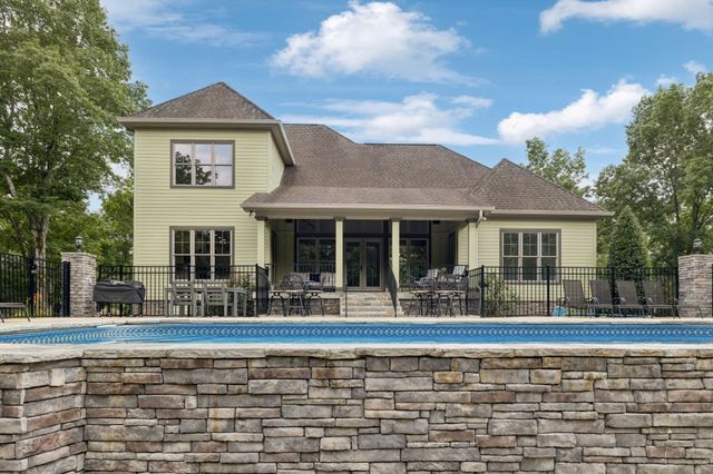 150 Valley Vista Dr, Carthage, TN 37030