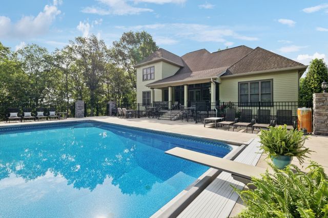 150 Valley Vista Dr, Carthage, TN 37030