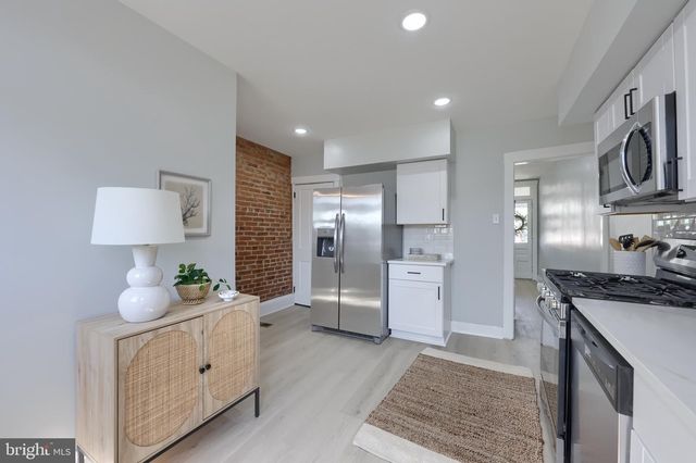 318 E LIBERTY ST, Lancaster, PA 17602