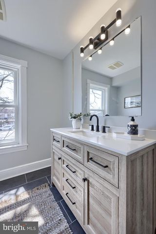 318 E LIBERTY ST, Lancaster, PA 17602