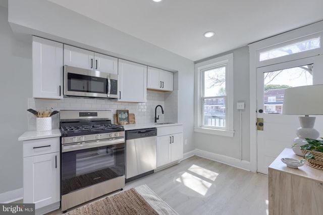 318 E LIBERTY ST, Lancaster, PA 17602