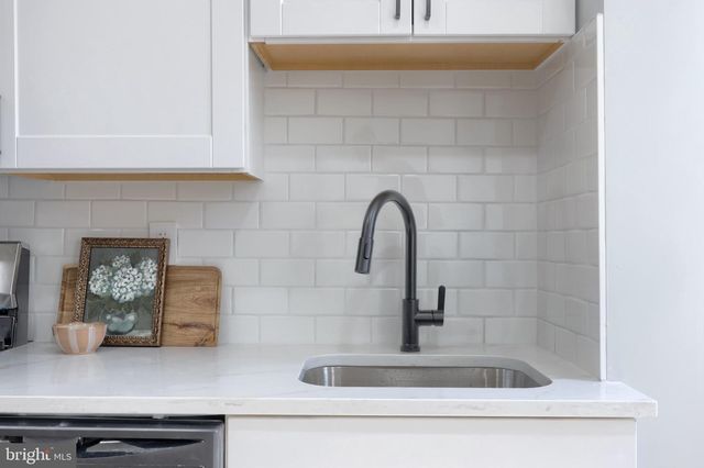 318 E LIBERTY ST, Lancaster, PA 17602
